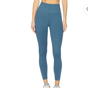 NWT Spiritual Gangster LoveSculpt Leggings 7/8 - M/L - Moonlit Blue
